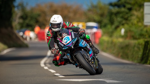 Manx GP, Stewart firma la doppietta: Johnny dominatore anche in Supersport