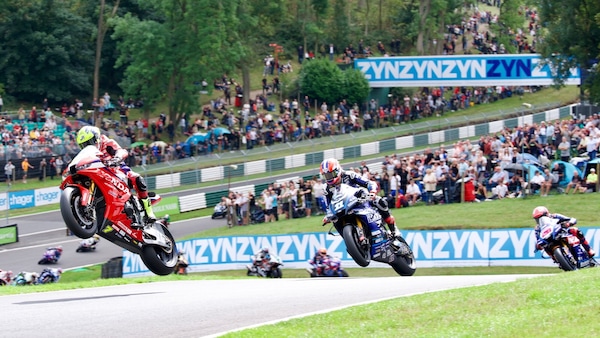 BSB, Cadwell Park: Vickers “vola” e firma la doppietta, Ryde sempre più leader