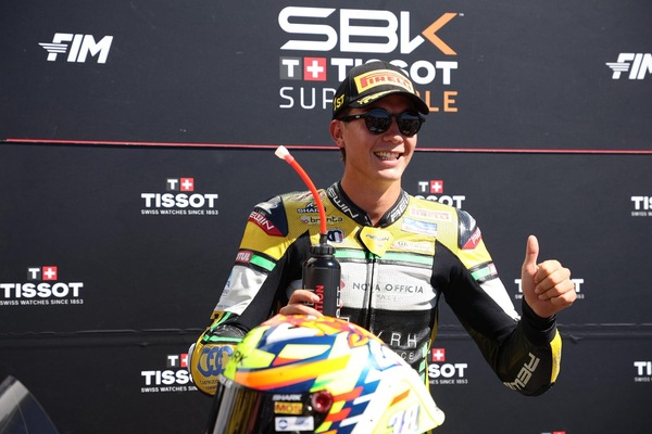 Superpole Sportbike a Magny-Cours: Salvador guida il poker Kawasaki, 9° Bartolini