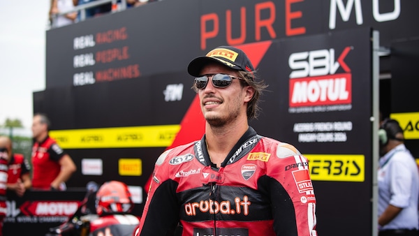 Bulega domina a Magny-Cours e pensa a Toprak: “Con questa Ducati per lui sarebbe stato più difficile”