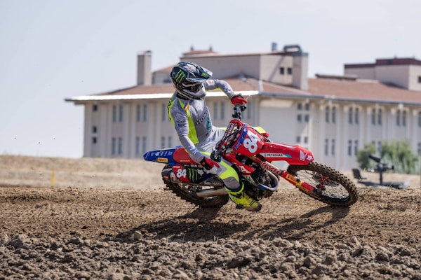 MXGP della Cina: prove cronometrate a Herlings e McLellan