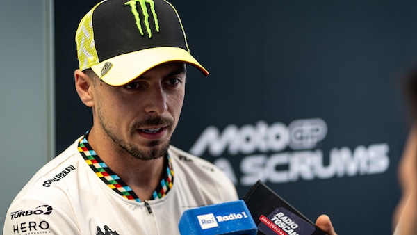 Fabio Di Giannantonio difende Bagnaia sul fuorionda: “Ormai non si può più parlare”
