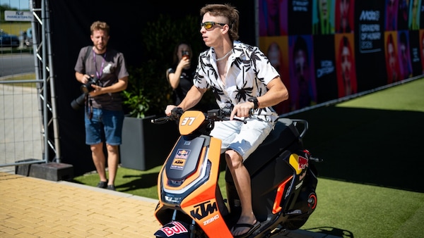 Ora non ci sono più dubbi sul perché Acosta ha scelto Ducati: “Vuole battere Marquez con le stesse armi”