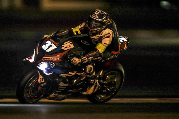 Bol d’Or dopo 6 ore BMW controlla, lotta Suzuki-Yamaha YART per la terza piazza