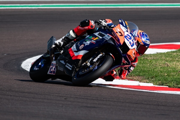 CIV, Antonelli (SSP) e Aguilar (SPB) portano Yamaha sul gradino più alto di Gara 2