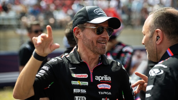 Nicolò Bulega raccoglie l'eredità di Biaggi, Max: "Ho aspettato 14 anni per passare il testimone"