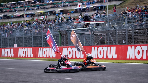 Dalla MotoGP a... Mario Kart: ecco i piloti della top class impegnati sui kart