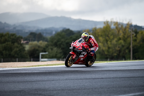 Il CIV SBK parla romano: a Giannini l’ultima pole della stagione