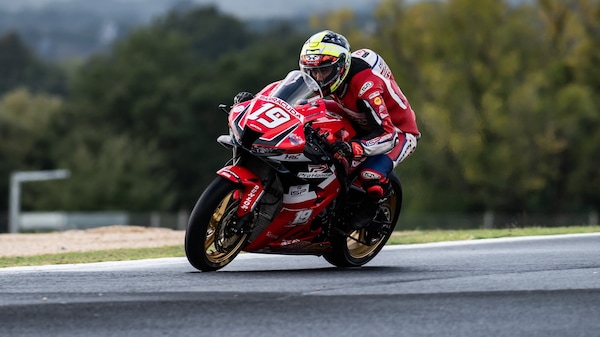 Il CIV SBK parla romano: a Giannini l’ultima pole della stagione
