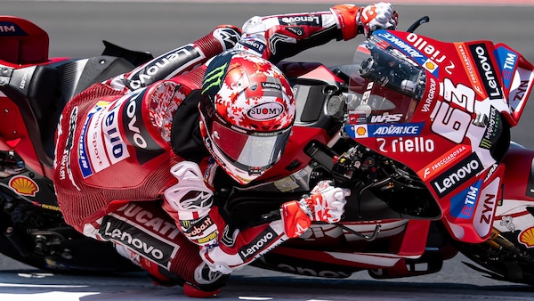 Un’altra domenica “nera” per Bagnaia: “La moto non voleva saperne di supportarmi”