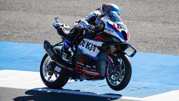 SBK, BMW guarda al futuro: “Le novità 2027 dovrebbero farci avvicinare alle Ducati”