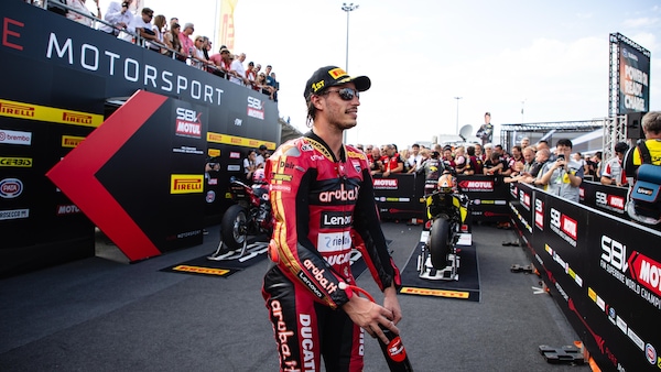 Bulega vince ma la MotoGP può aspettare: “Sostituire Aldeguer? Sarò ad Austin per la F1”