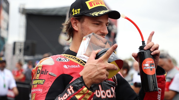 Fatto 30, facciamo 31: Bulega si prende anche l’ultima Superpole Race