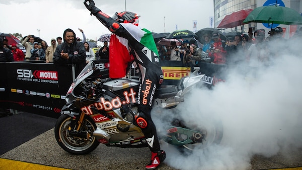 Addio argenteo alla SBK: Bulega 10 e lode a Jerez e nel 2026
