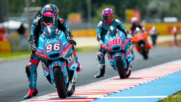 Moto2, Alonso contro Holgado: nervi tesi nel box Aspar a Phillip Island