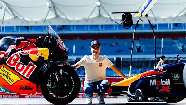 Pedrosa e la KTM protagonisti ad Austin: Dani con Verstappen, Hadjar e il team Red Bull
