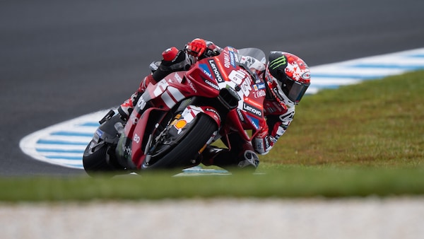 Bagnaia sempre più sconsolato dopo la Sprint: “Asciutto o bagnato non cambia, sono lento uguale”