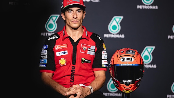 Márquez sull'infortunio di Martín: "Sicuramente ha dolore, ma se gli hanno dato il fit..."